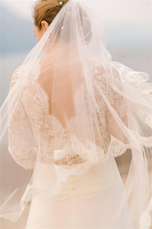 robe de mariée en dentelle paris